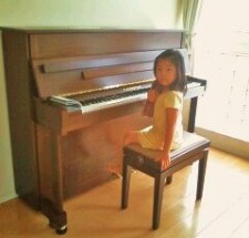 ベヒシュタイン　クラシック118　輸入ピアノ　BECHSTEIN
