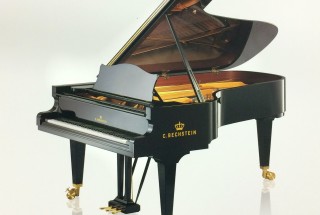 C 234　表現豊かなセミコンサートピアノ