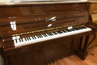 ■ベヒシュタイン12ｂとベヒシュタインclassic118、それぞれのピアノ -2