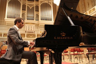 サリーム・アシュカール（Pianist）　-3　輸入ピアノ　BECHSTEIN