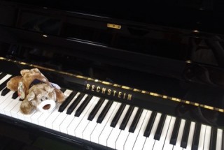 ベヒシュタイン B112の納品に行った。　輸入ピアノ　BECHSTEIN